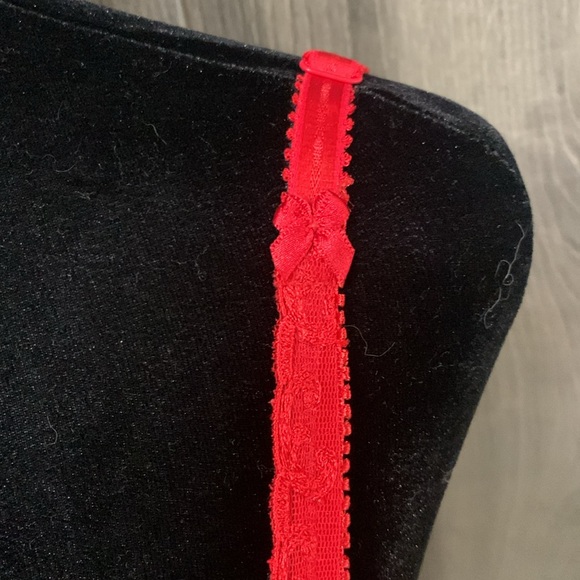 Victoria's Secret Red Embroidered Lace Gel Push Up Bra Cup Size 34B Preowned - Picture 5 of 10